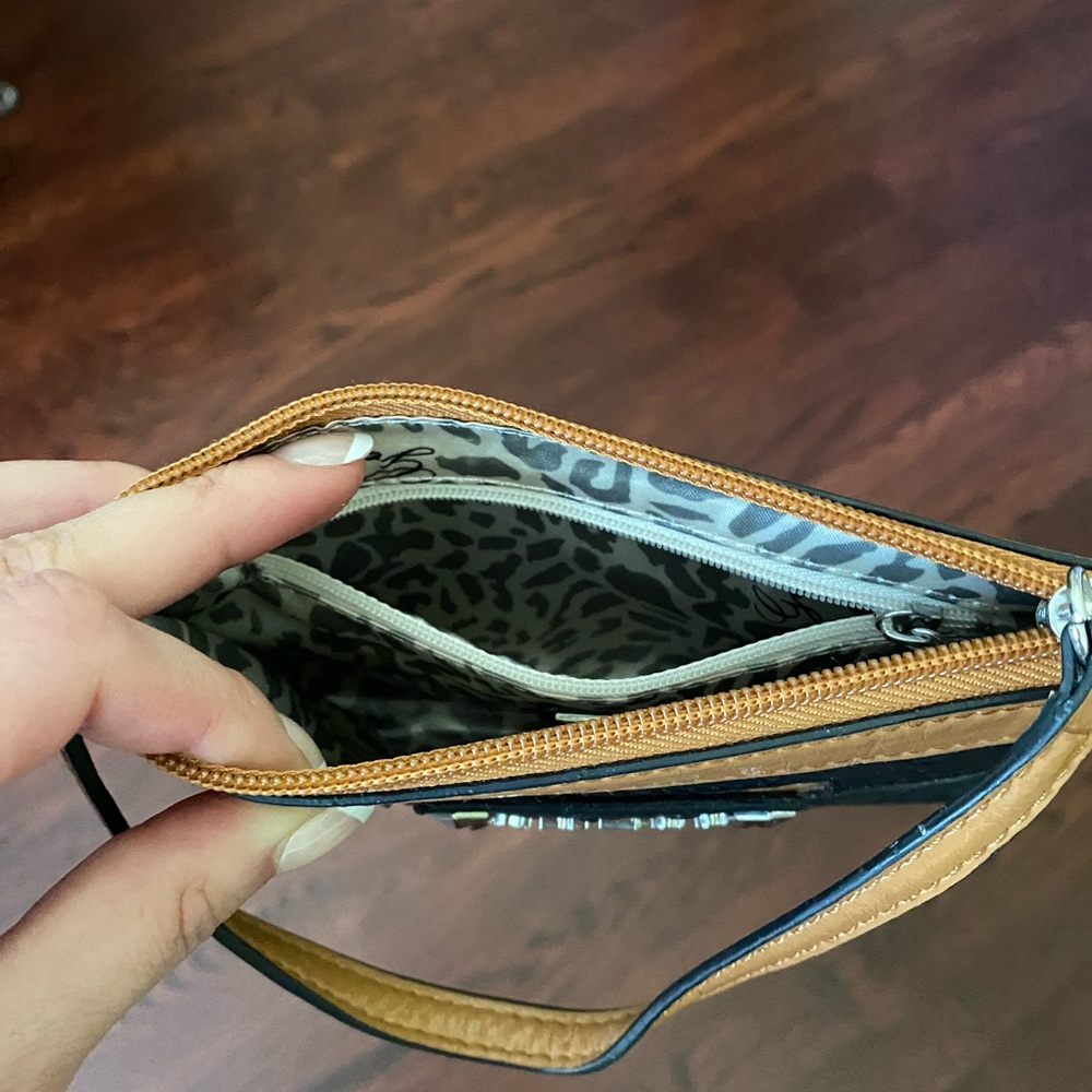 GUESS Black and Tan coin purse - Picture 3 of 4